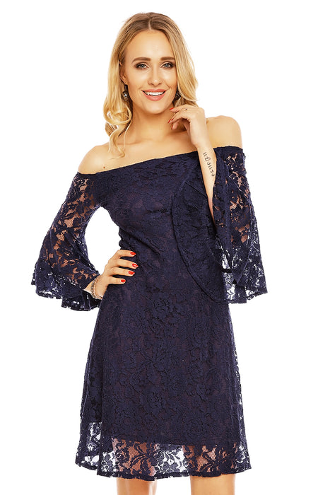 Mini-robe en dentelle bleue, décolleté Carmen